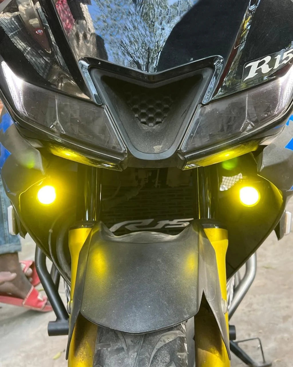 Original Mini Drive Fog Light White/Yellow with Adaptor Spotlight Foglight with Universal Fit for All Cars and Bikes - Yellow/ White